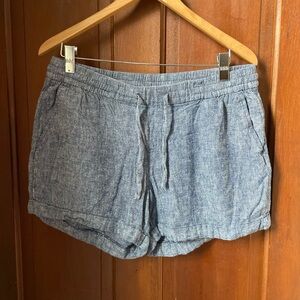 Old Navy women’s large blue shorts